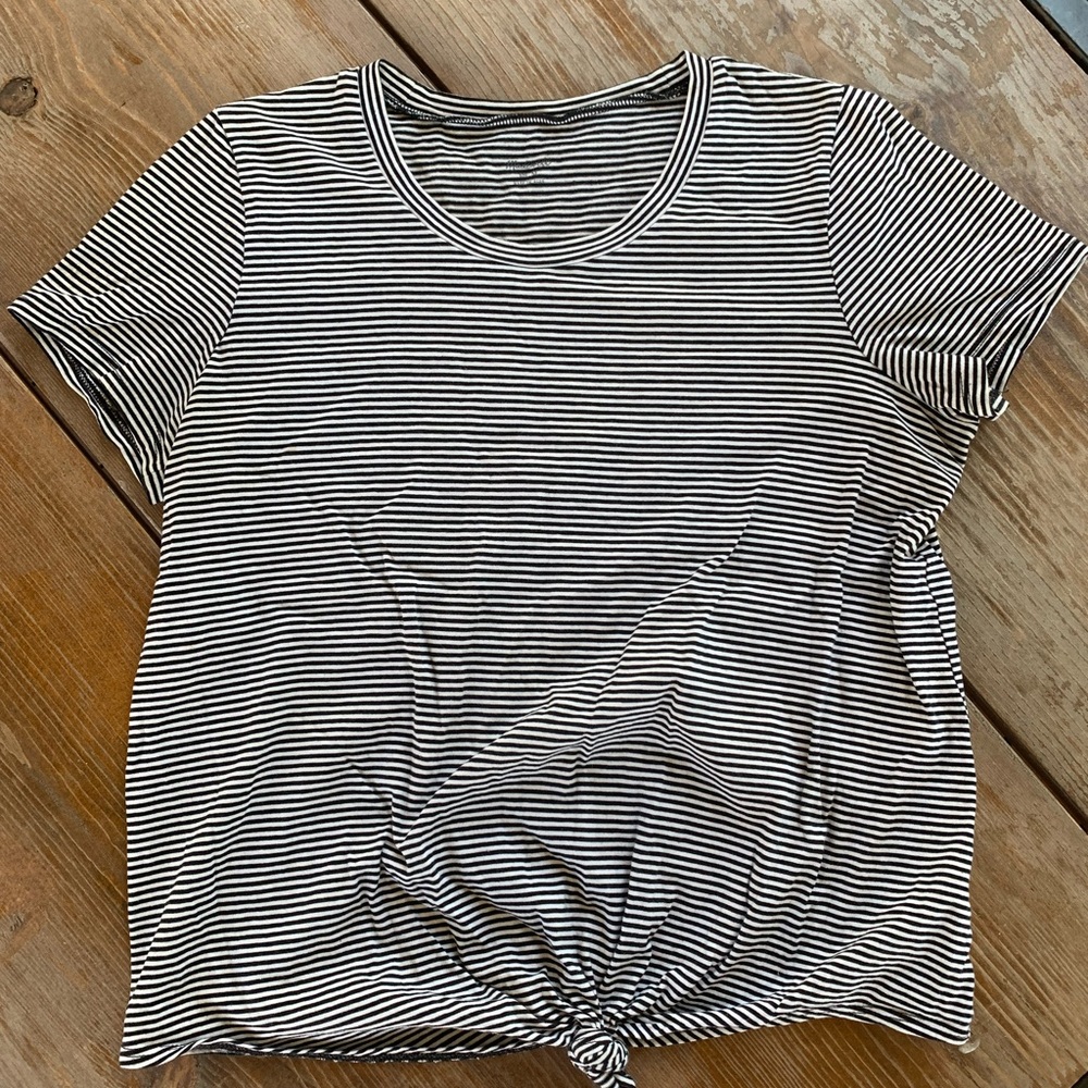 Madewell T-shirt with side knot